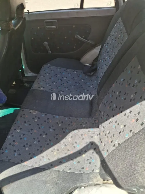 سوزوكى ماروتى 2013 أبيض مستعملة للبيع - 5