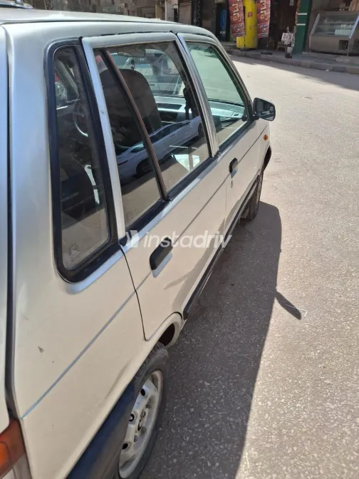 سوزوكى ماروتى 2013 أبيض مستعملة للبيع - 6