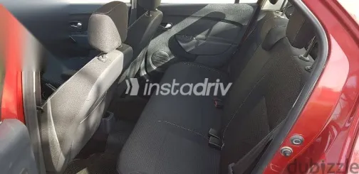 رينو لوجان 2019 أحمر مستعملة للبيع - 1