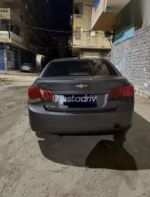 شيفروليه كروز 2011 رمادي مستعملة للبيع - 2
