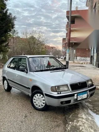 سكودا فيليشيا 2000 فضي مستعملة للبيع