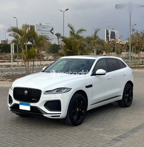 Jaguar F-Pace 2023 White Used for Sale - 2