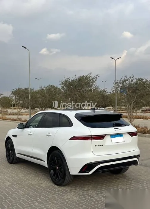 Jaguar F-Pace 2023 White Used for Sale - 3