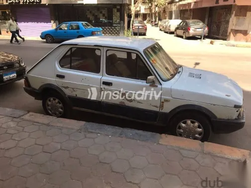 فيات 127 1982 أبيض مستعملة للبيع - 3