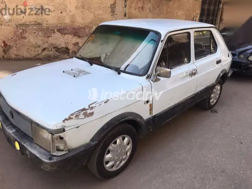 فيات 127 1982 أبيض مستعملة للبيع - 4