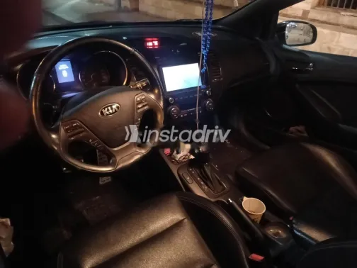 كيا K3 2014 أبيض مستعملة للبيع - 5