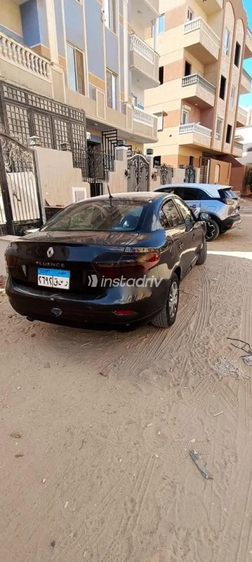 Renault Fluence 2010 Black Used for Sale - 3