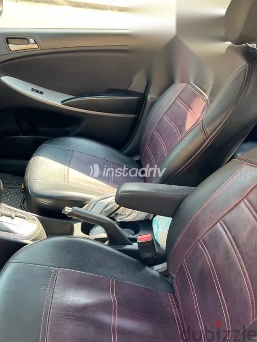 هيونداي اكسنت 2016 أحمر مستعملة للبيع - 3