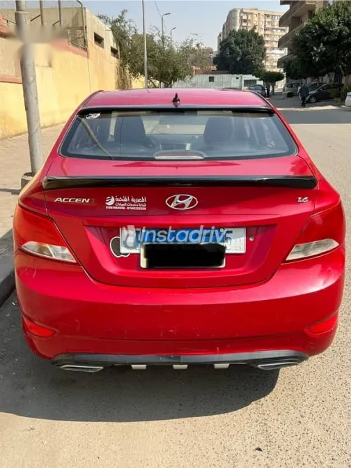 هيونداي اكسنت 2016 أحمر مستعملة للبيع - 7