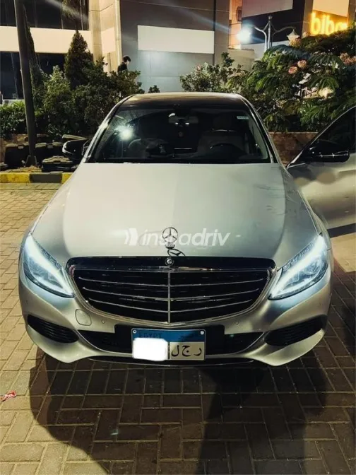 Mercedes C 180 2018 Silver Used for Sale - 3