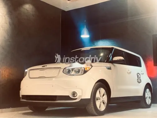 Kia Soul 2015 White Used for Sale - 2