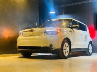 كيا سول 2015 أبيض مستعملة للبيع