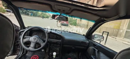هيونداي إلنترا 1993 نبيتي مستعملة للبيع - 3