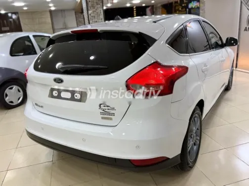 Ford Focus 2018 White Used for Sale - 4