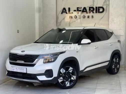Kia Seltos 2022 White Used for Sale - 5