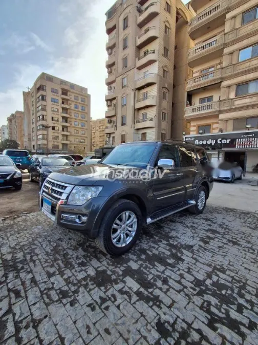 Mitsubishi Pajero 2018 Gray Used for Sale - 5