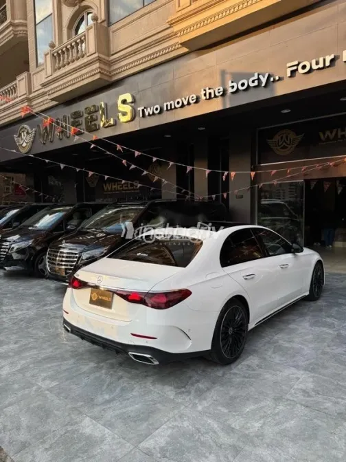 مرسيدس E 200 2025 أبيض مستعملة للبيع - 2