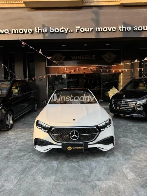 مرسيدس E 200 2025 أبيض مستعملة للبيع - 3