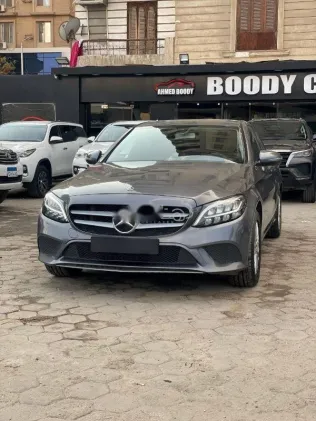 مرسيدس C 180 2019 رمادي مستعملة للبيع