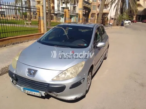 بيجو 307 2007 فضي مستعملة للبيع - 2