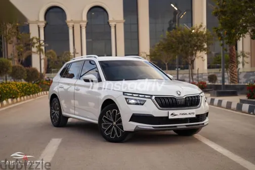 سكودا كاميك 2023 أبيض مستعملة للبيع - 1