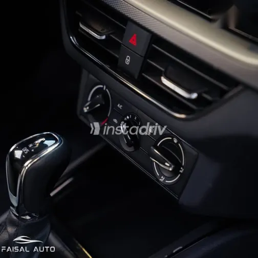 سكودا كاميك 2023 أبيض مستعملة للبيع - 5