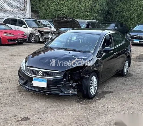 سوزوكى سياز 2022 أسود مستعملة للبيع - 5