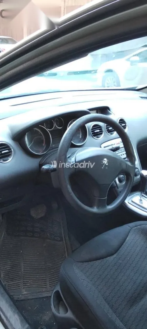 Peugeot 308 2011 Gold Used for Sale - 6