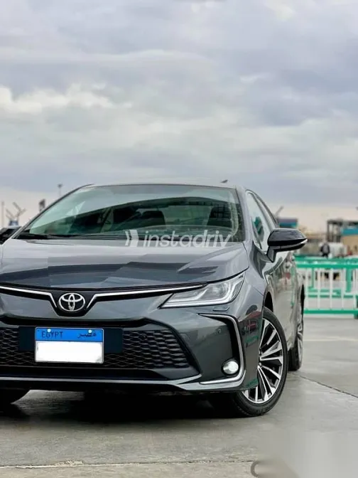 Toyota Corolla 2023 Gray Used for Sale - 6