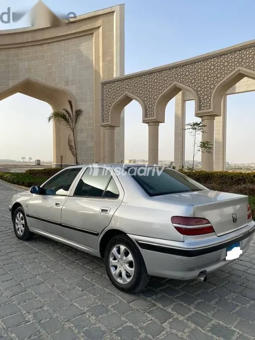 Peugeot 406 2004 Silver Used for Sale - 10