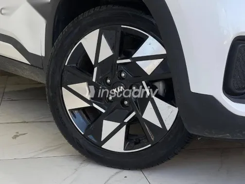 Kia Seltos 2022 White Used for Sale - 7