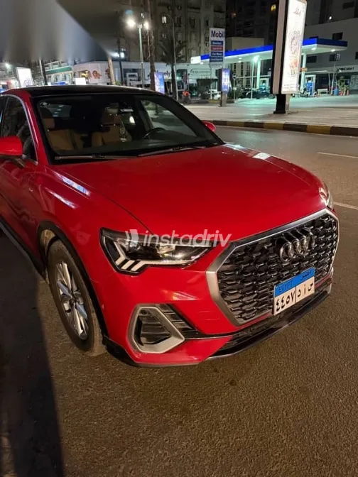 Audi Q3 2021 Red Used for Sale - 2