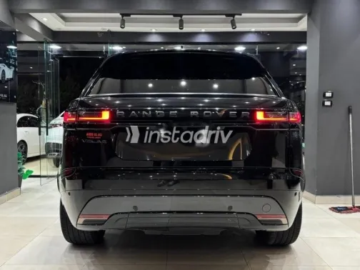 لاند روفر فيلار 2024 أسود مستعملة للبيع - 2