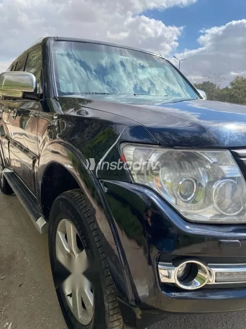 ميتسوبيشي باجيرو 2007 أسود مستعملة للبيع - 4