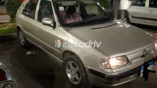 سكودا فيليشيا 1995 فضي مستعملة للبيع - 2
