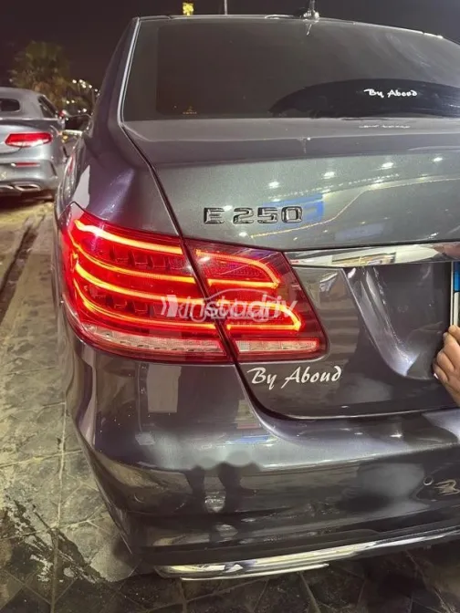 Mercedes E 250 2015 Gray Used for Sale - 5