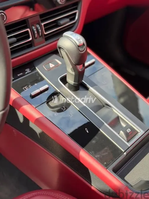 بورش ماكان 2024 أسود مستعملة للبيع - 6