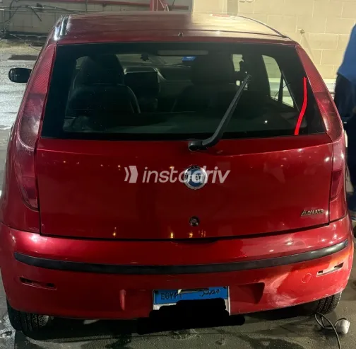 فيات بونتو 2009 أبيض مستعملة للبيع - 5