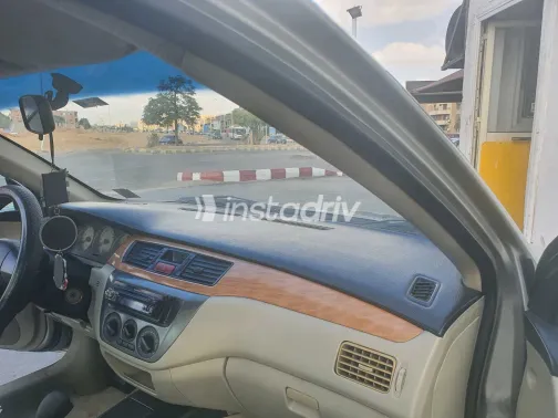 Mitsubishi Lancer 2010 White Used for Sale - 8