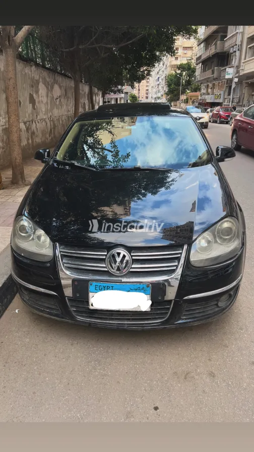 فولكس فاغن جيتا 2008 أبيض مستعملة للبيع - 2