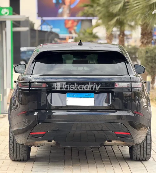 لاند روفر فيلار 2024 أبيض مستعملة للبيع - 1