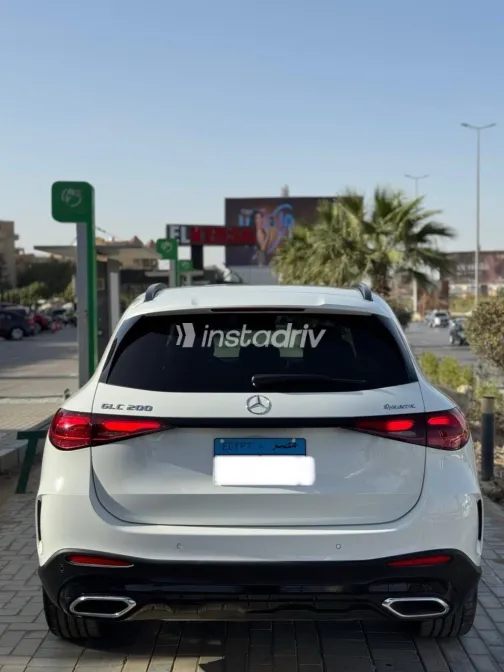 مرسيدس GLC 200 2023 أبيض مستعملة للبيع - 7