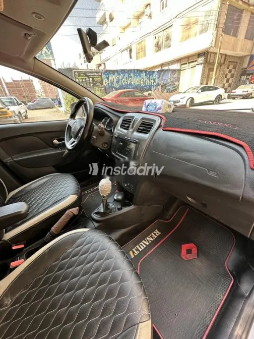 Renault Sandero Step Way 2021 White Used for Sale - 4