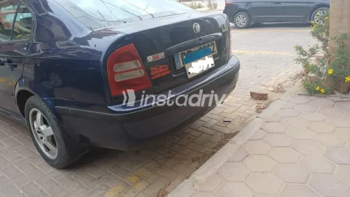 سكودا اوكتافيا A4 2003 أبيض مستعملة للبيع - 2