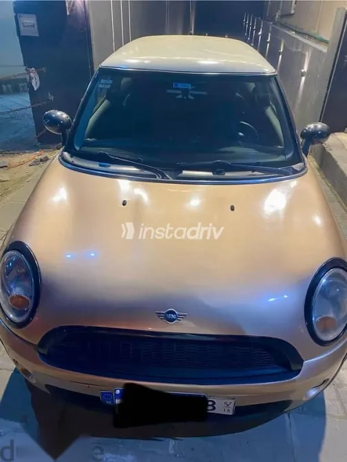 مينى كوبر 2010 ذهبي مستعملة للبيع - 4