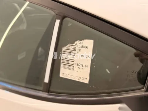 هيونداي إلنترا 2019 فضي مستعملة للبيع - 3