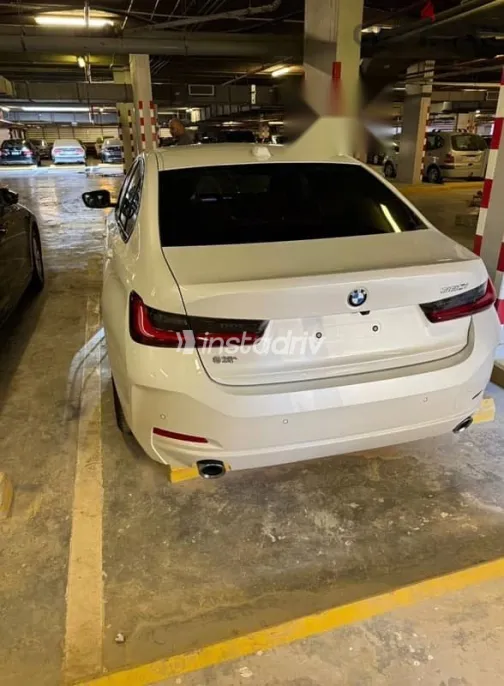 بي ام دبليو 320 2024 أبيض جديدة للبيع - 5