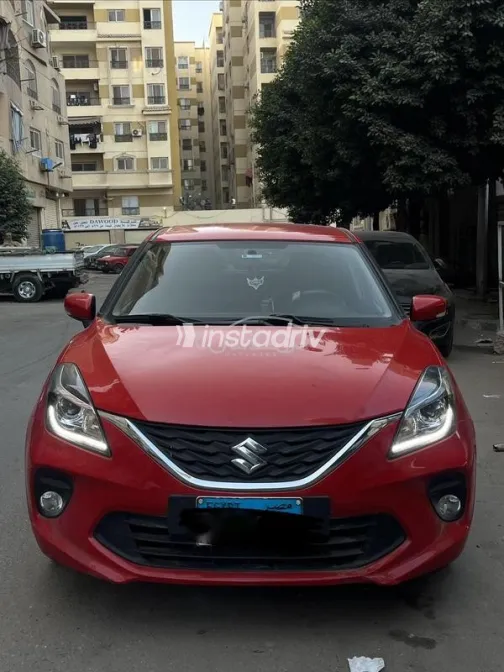 سوزوكى بالينو 2022 أبيض مستعملة للبيع - 1