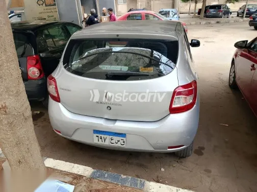 Renault Sandero 2017 Silver Used for Sale - 3