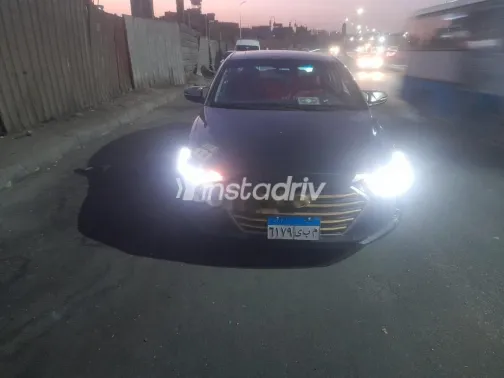 هيونداي إلنترا اى دى 2017 أسود مستعملة للبيع - 3